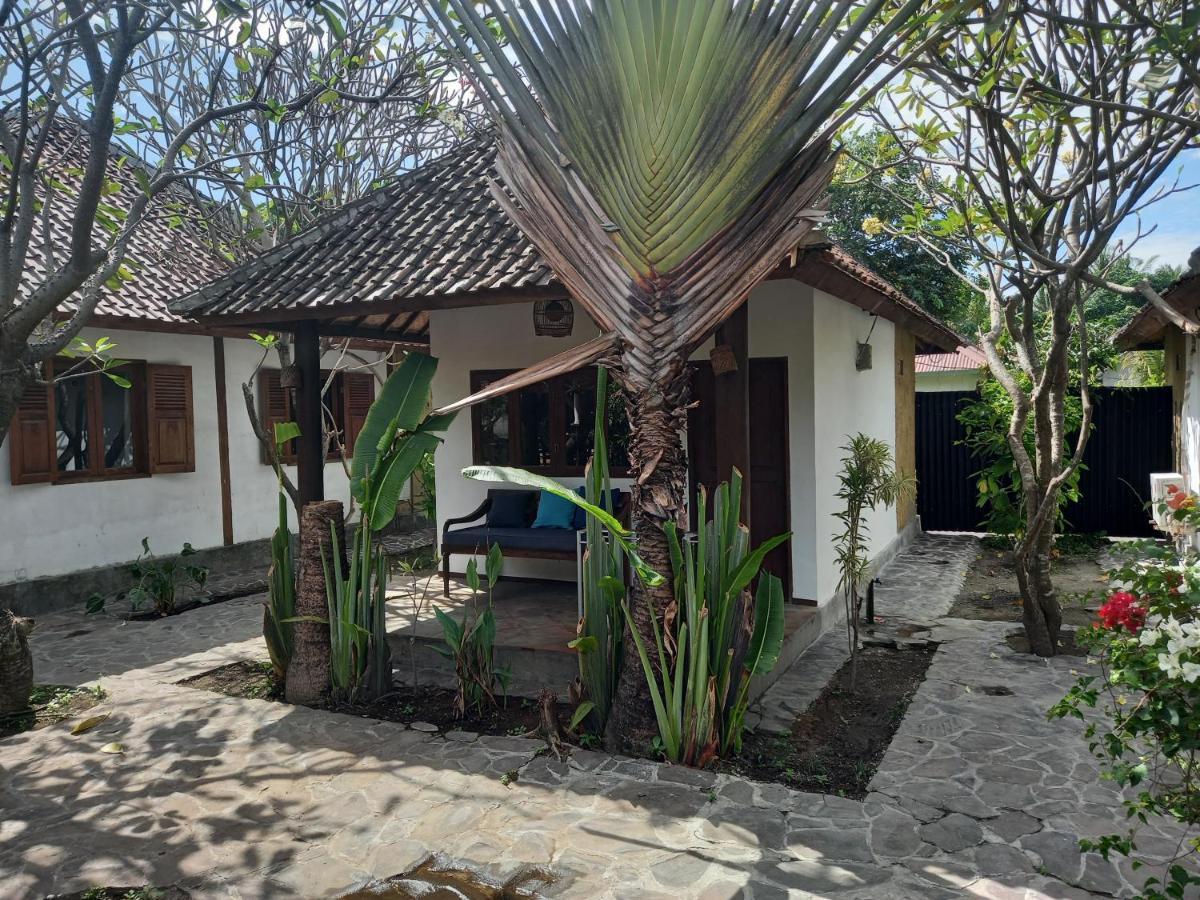 Si Pitung Village Gili Air Exterior photo